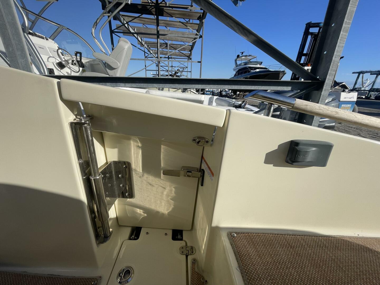 2020 Chris-Craft Launch 28 GT - Image 7