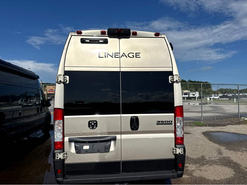 2027 GRAND DESIGN LINEAGE SERIESVP LVP2 - Image 7