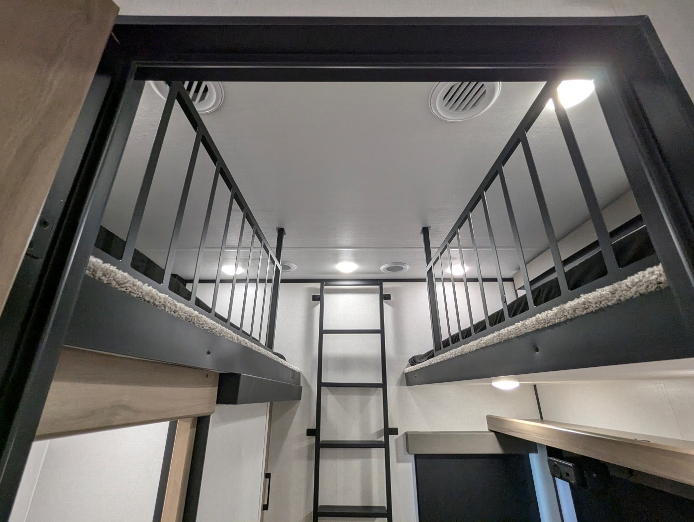 2026 Keystone Coleman Legacy 3000LOFT - Image 35
