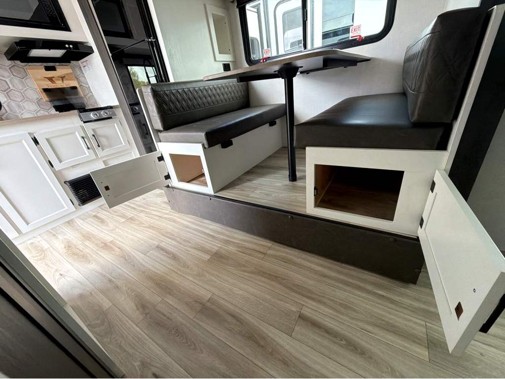 2026 VENTURE RV SPORTTREK STINGER 181VRK - Image 26