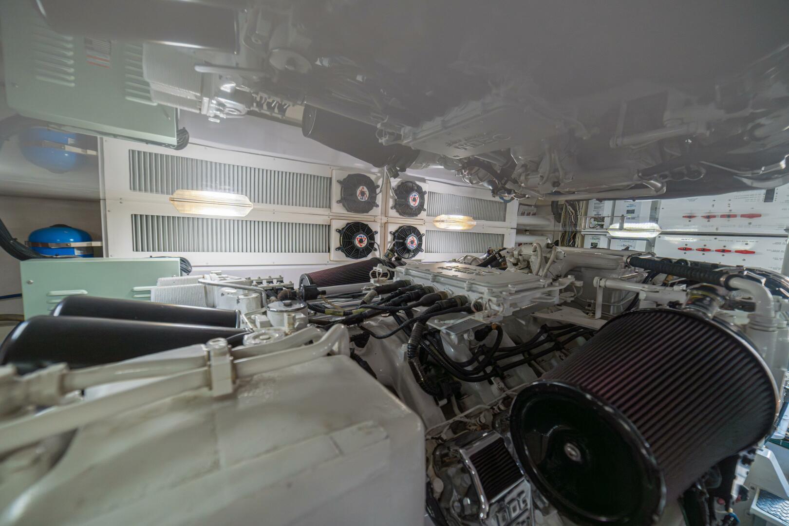 2006 Viking 56 Convertible - Image 79