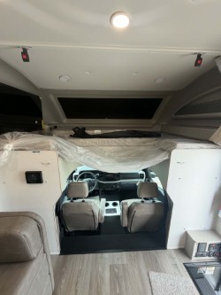 2027 JAYCO GREYHAWK XL 32U - Image 21