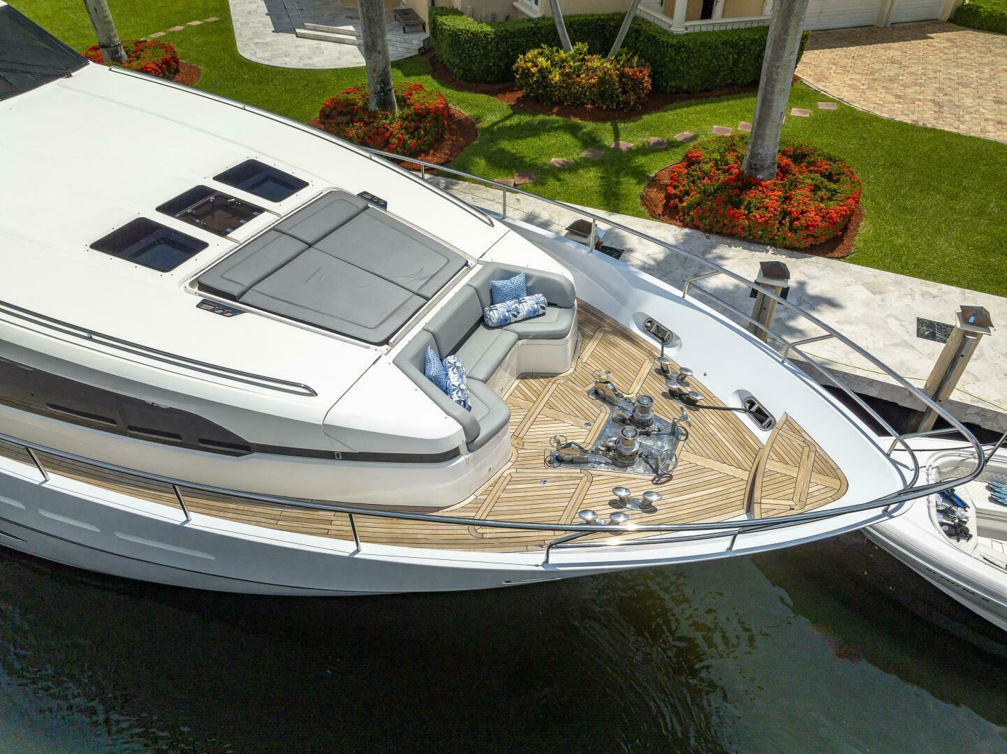 2012 Princess 32M - Image 6
