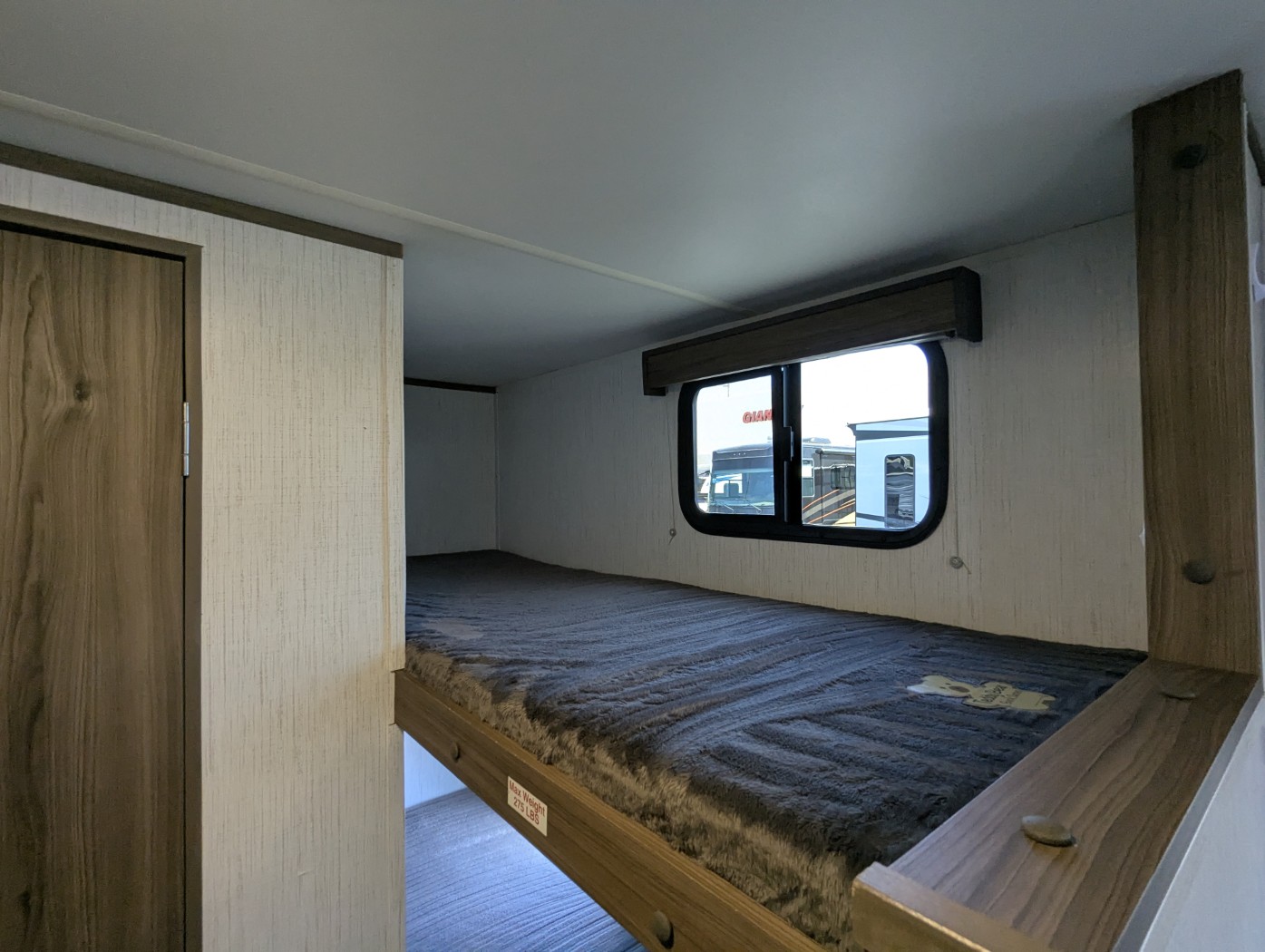 2024 Cruiser RV Hitch 18BHS - Image 19