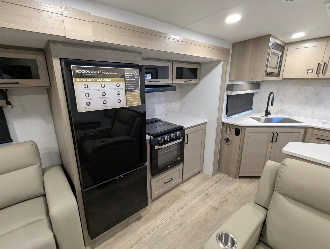 2026 Forest River Rockwood Ultra Lite 2908SRL - Image 29