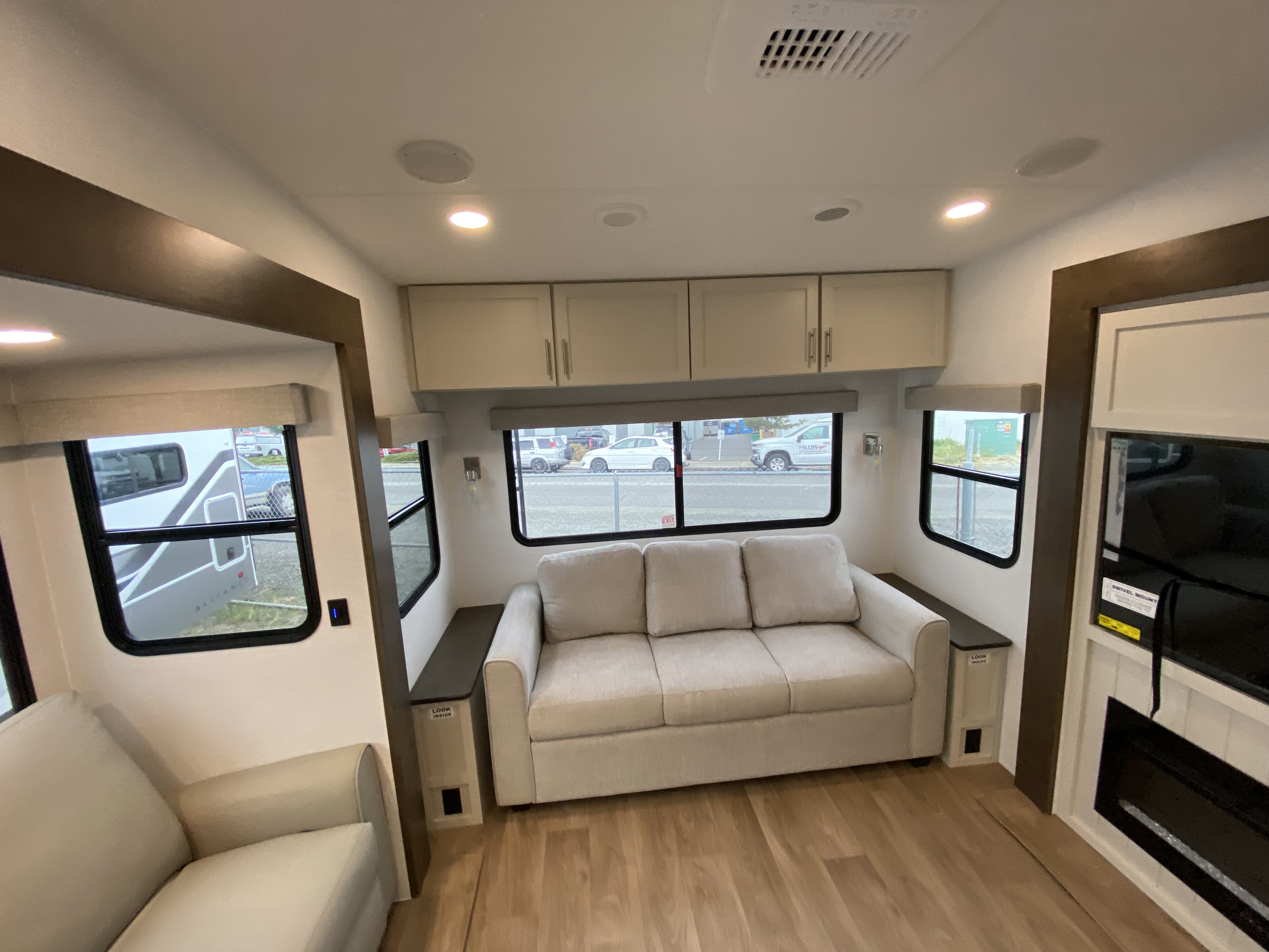 2027 Alliance RV Avenue 29RL - Image 10