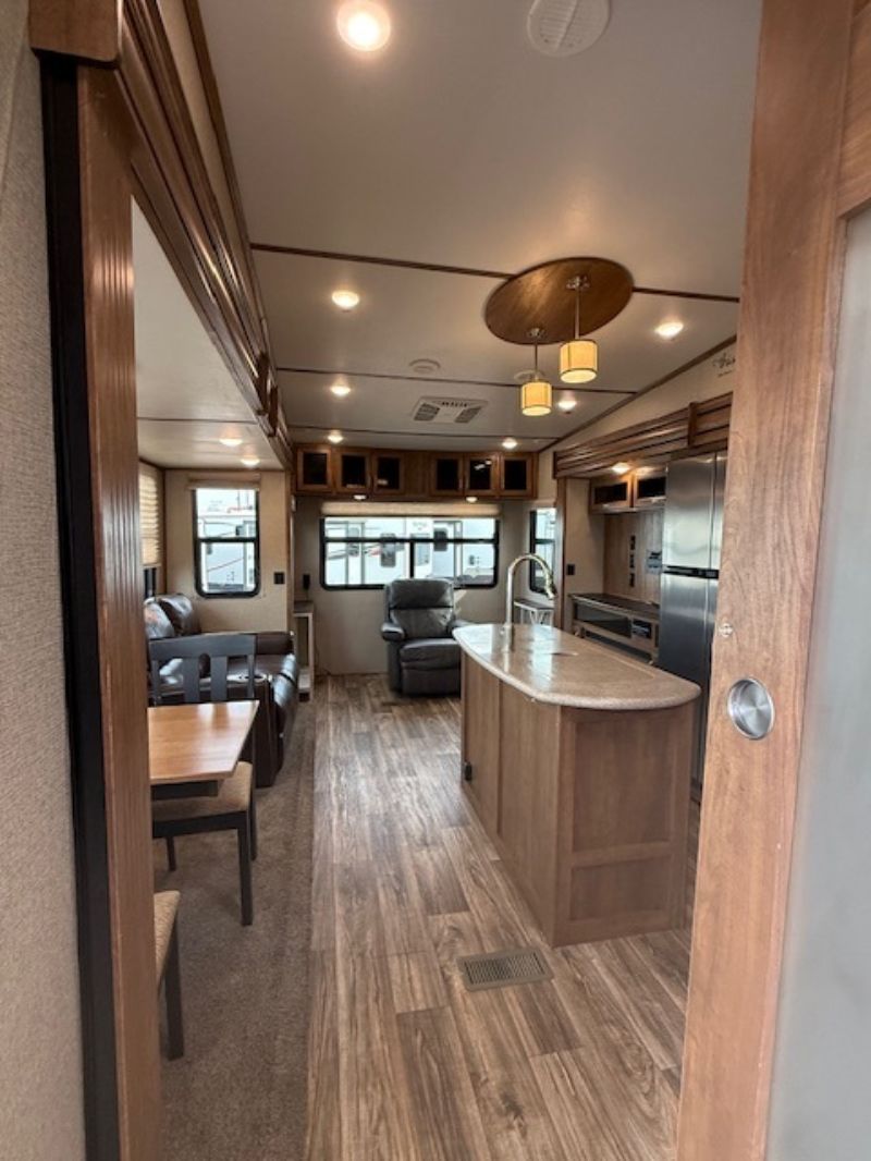 2018 Keystone Laredo 358BP - Image 26