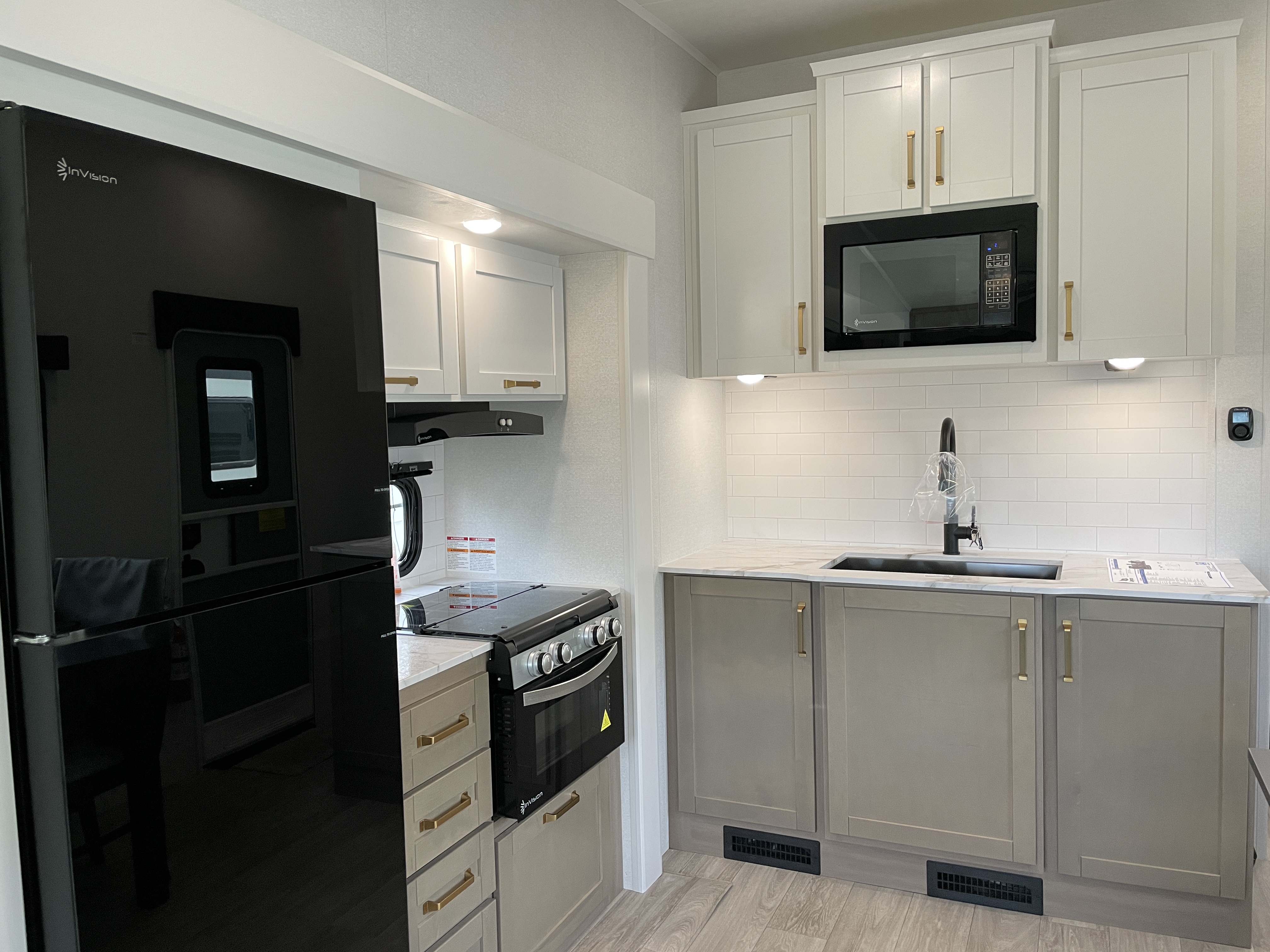2027 Jayco Eagle SLE 34MBL - Image 13