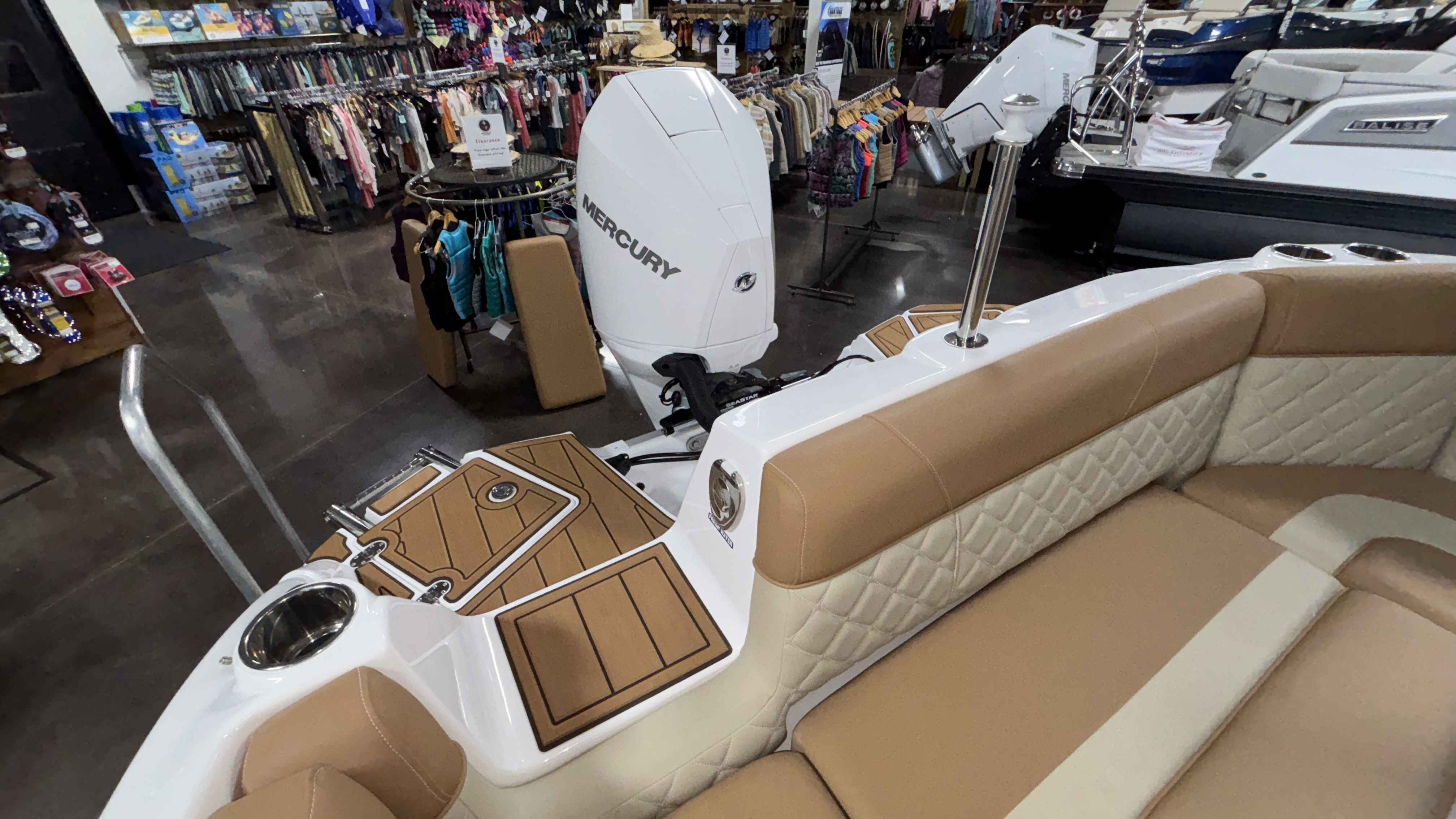 2025 Nauticstar 243DC Deck - Image 6