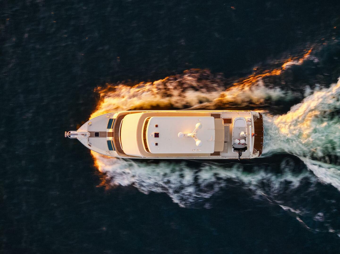 2014 Hampton 720 Skylounge LRC - Image 125