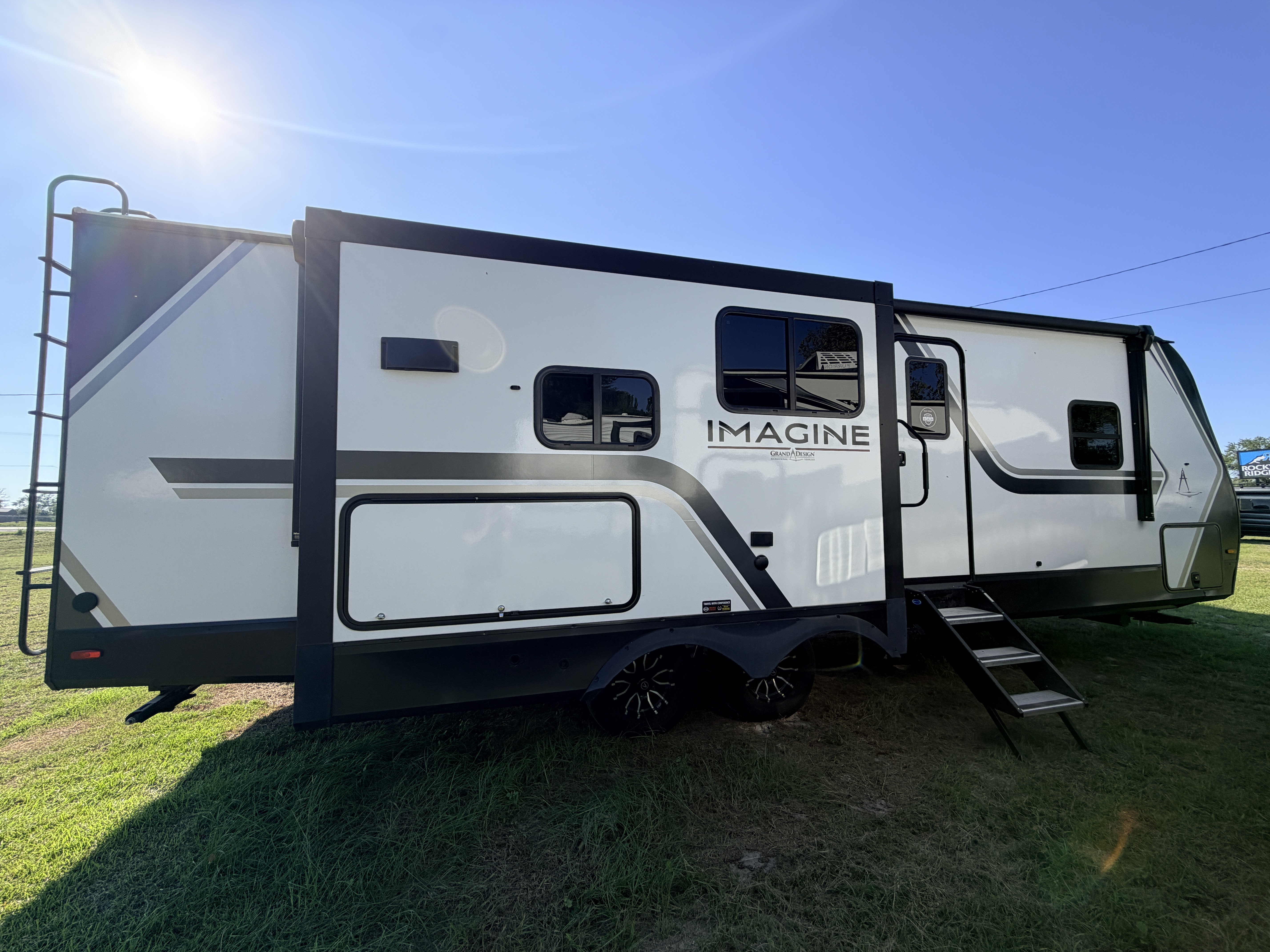 2026 Grand Design Imagine 2670MK - Image 7