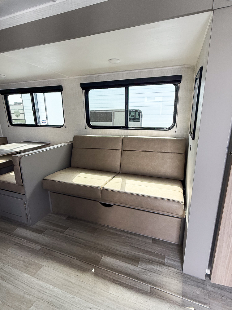 2027 Keystone Hideout 288BRS - Image 21