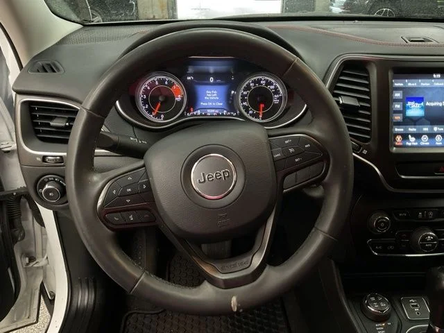 2022 Jeep Grand-Cherokee-L Laredo Altitude 4x4 - Image 16
