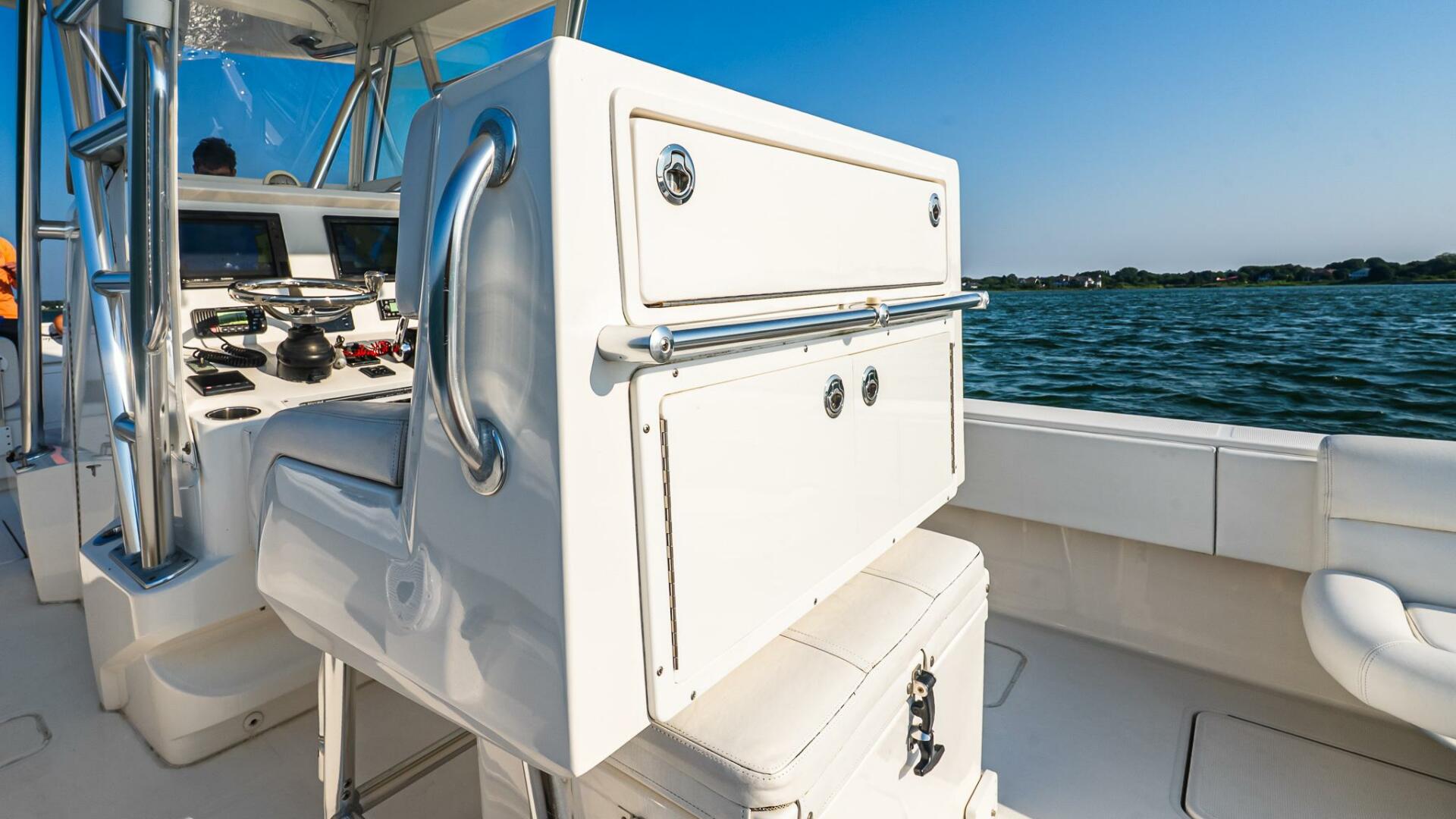 2016 Invincible 33 Open Fisherman Base - Image 14