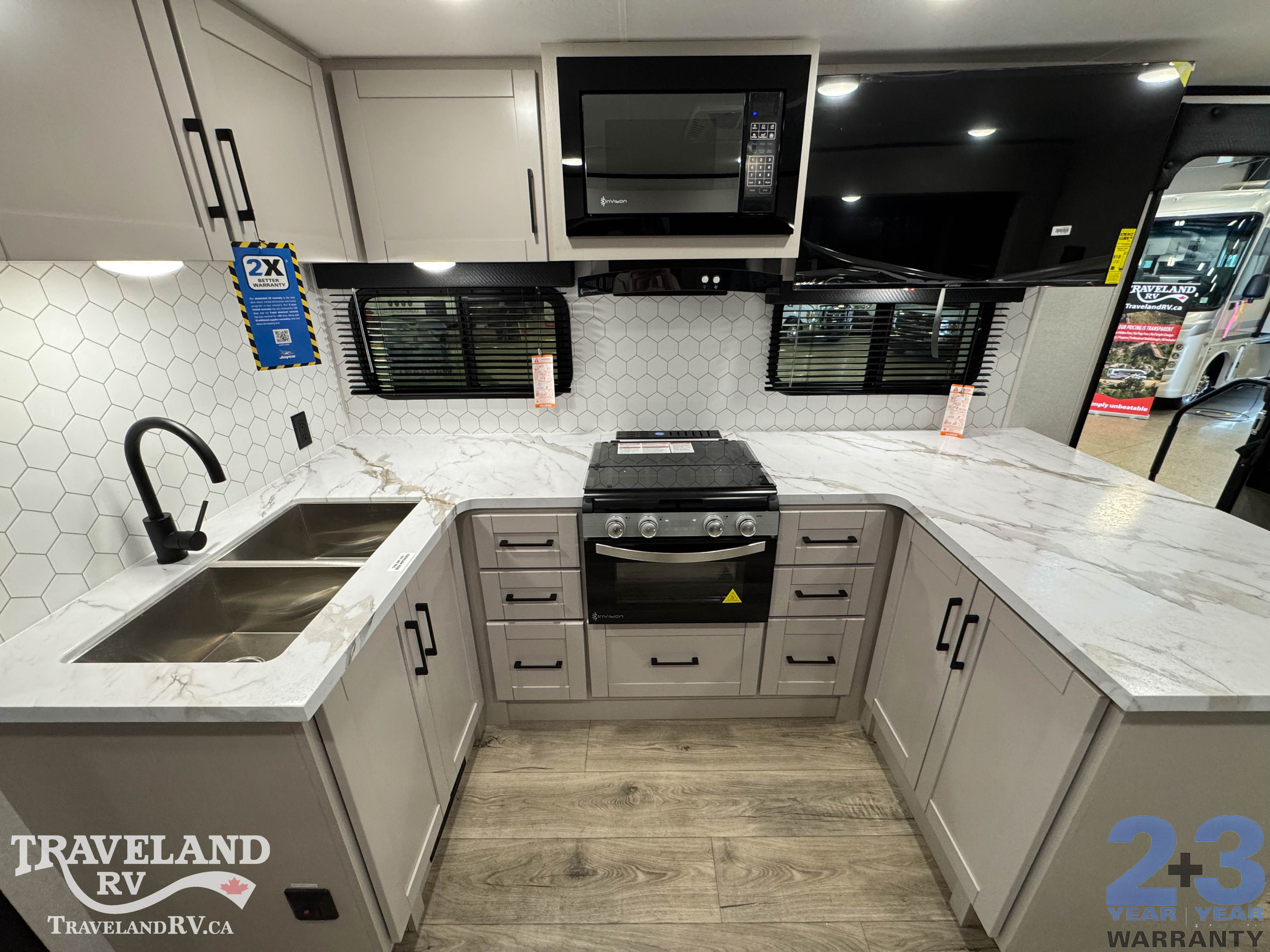 2026 Jayco Jay Feather 25BH - Image 9