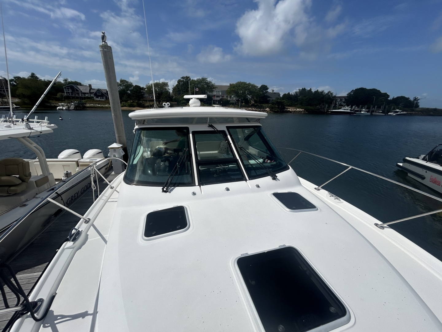 2007 Tiara Yachts 3200 Open - Image 24