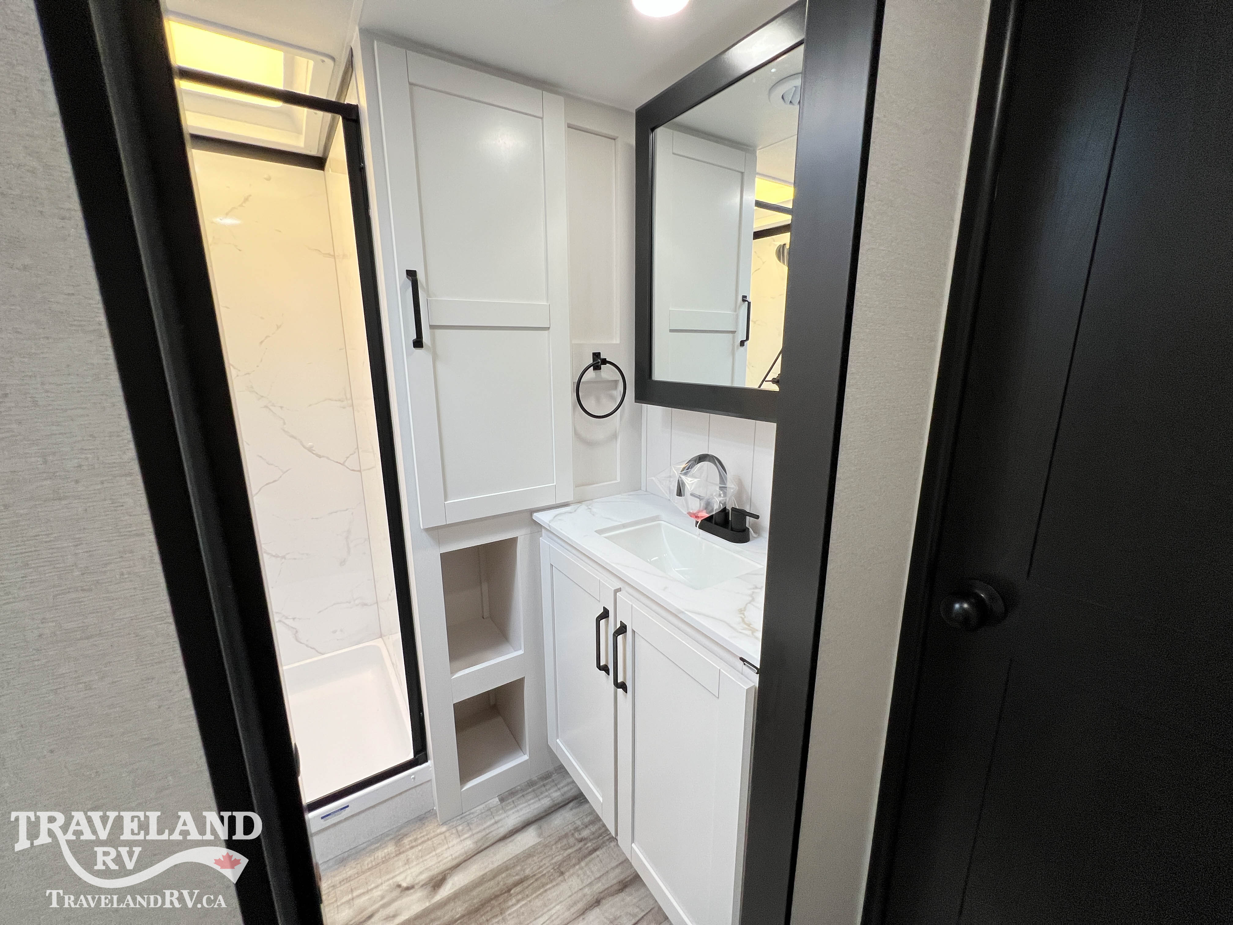 2027 Highland Ridge Roamer Light Duty 28DBSS - Image 28
