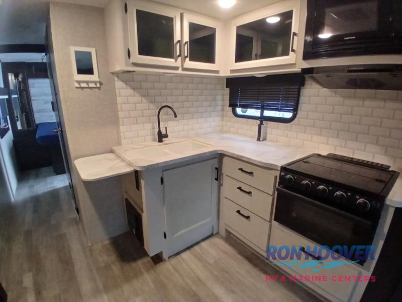 2023 JAYCO 26RL - Image 7