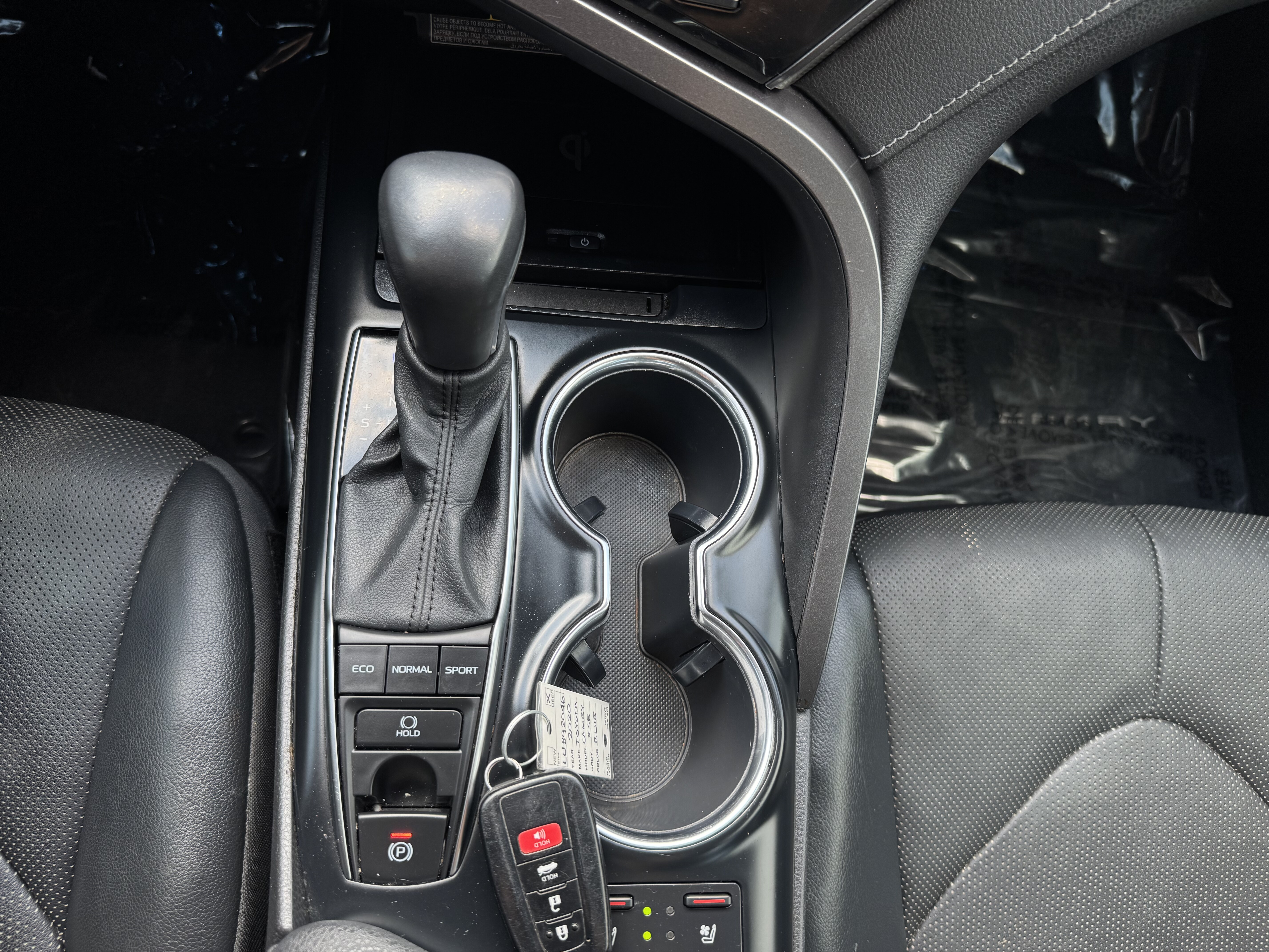 2020 Toyota Camry-4 Cyl. Sedan 4D SE - Image 24