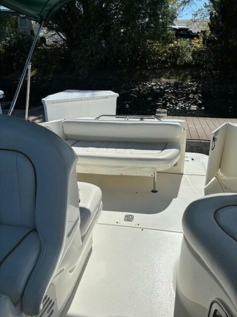 2000 Sea Ray 270 Sundancer - Image 16