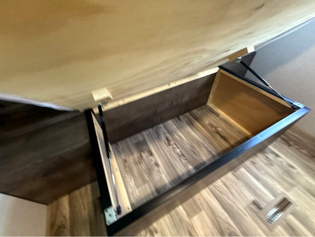 2024 VENTURE RV STRATUS 261VRB - Image 18