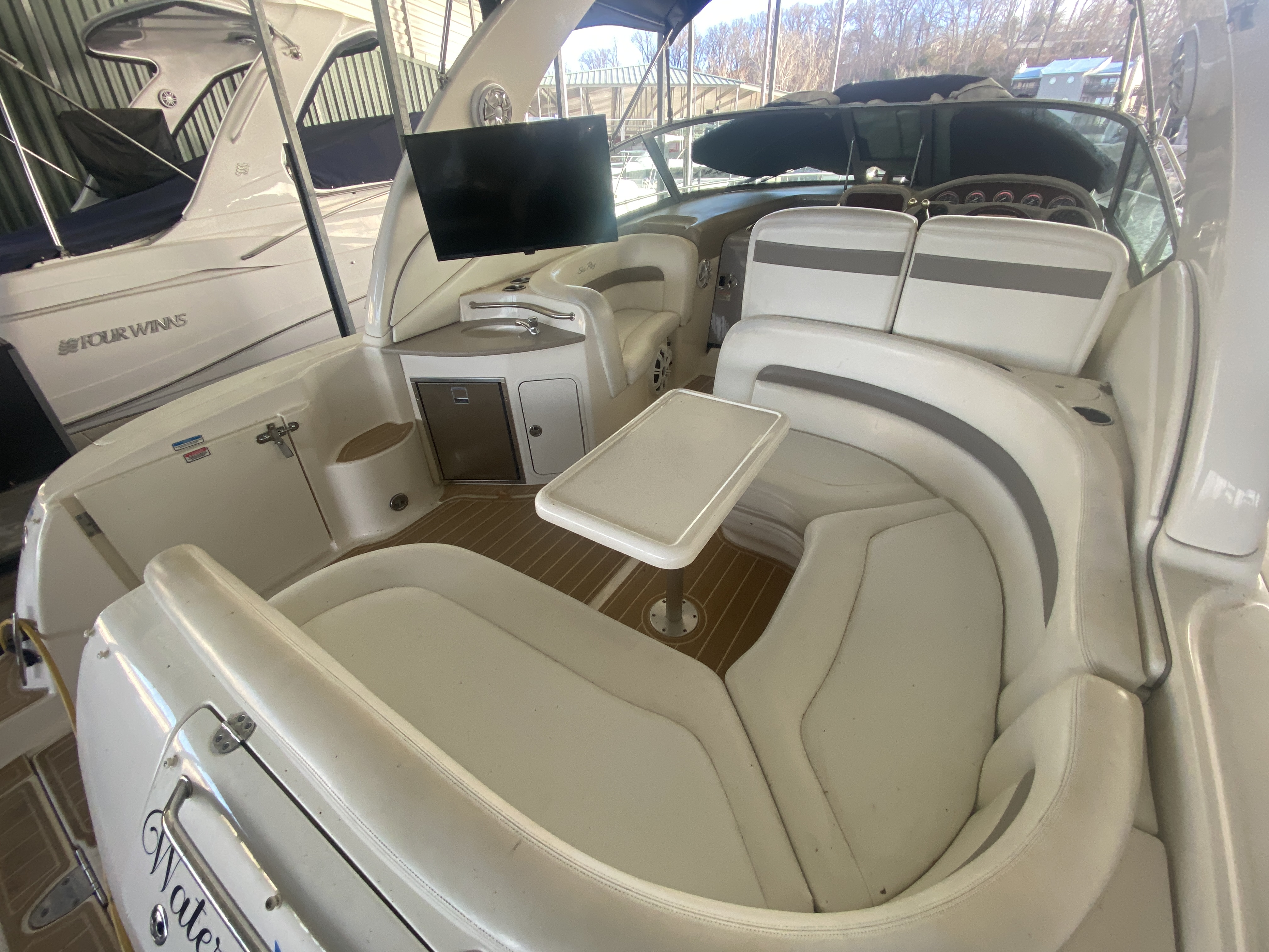 2004 Sea Ray Sundancer 320 - Image 16