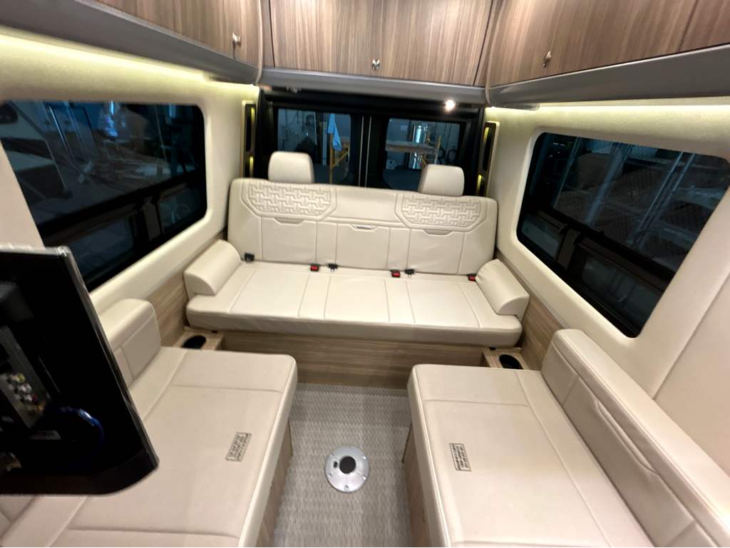 2027 AIRSTREAM INTERSTATE 24GL - Image 23