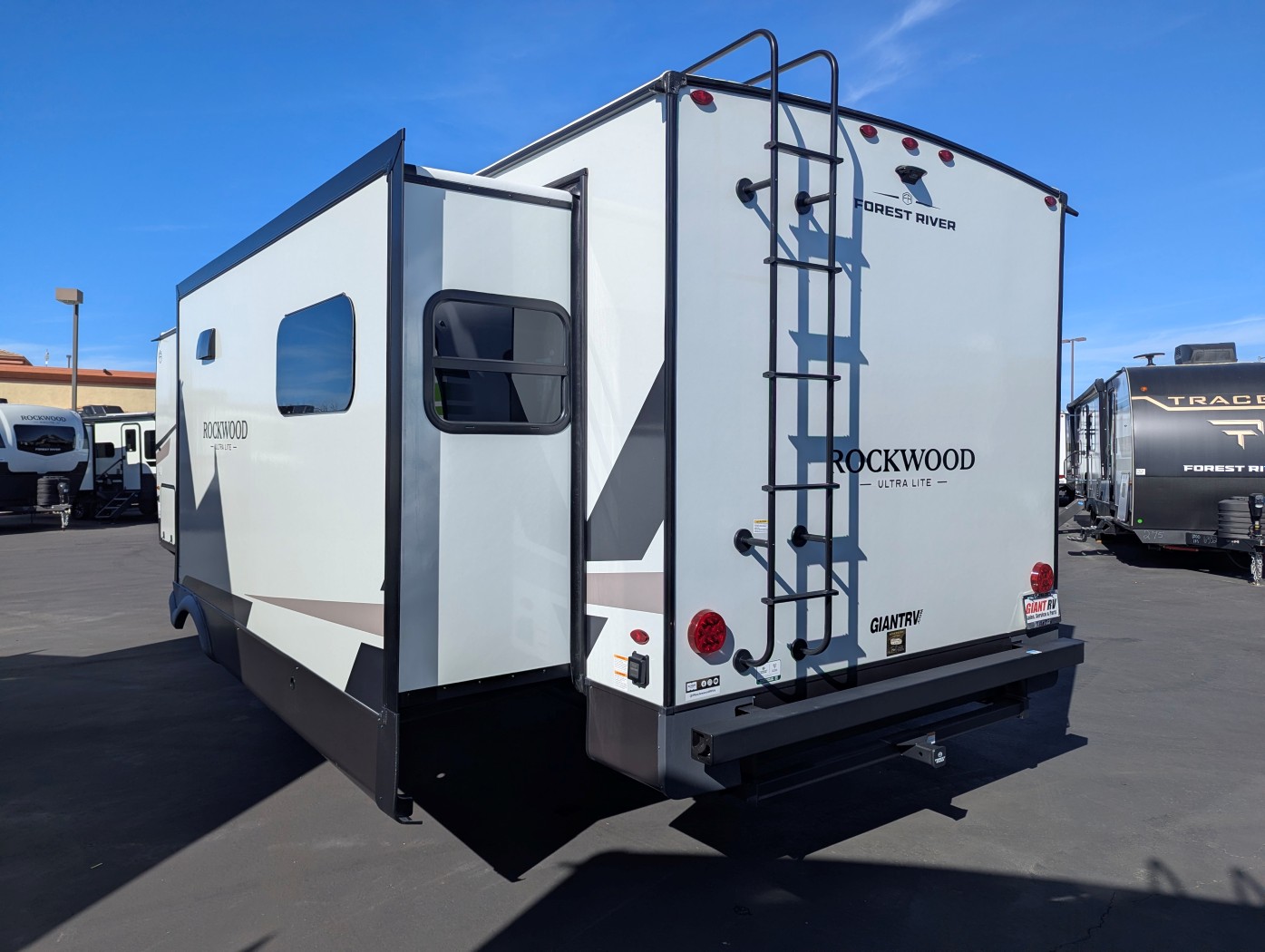 2026 Forest River Rockwood Ultra Lite 2908SRL - Image 4