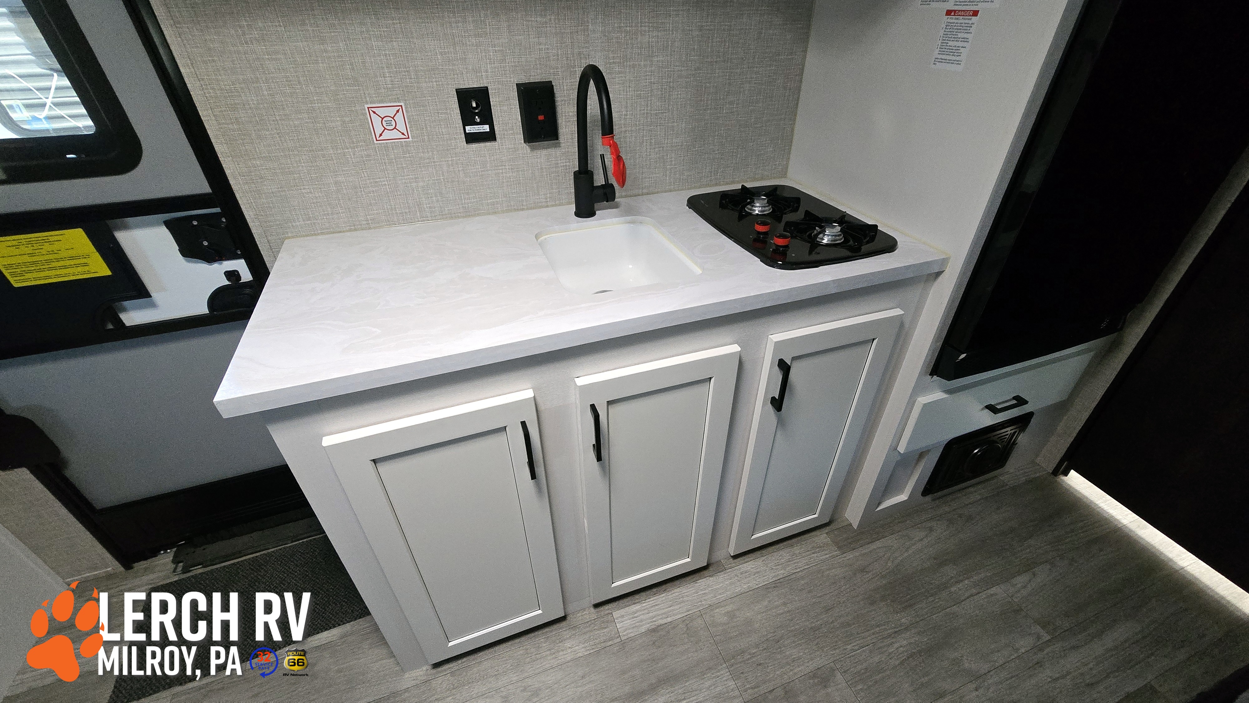 2024 Jayco Jay Flight SLX 184BS - Image 10