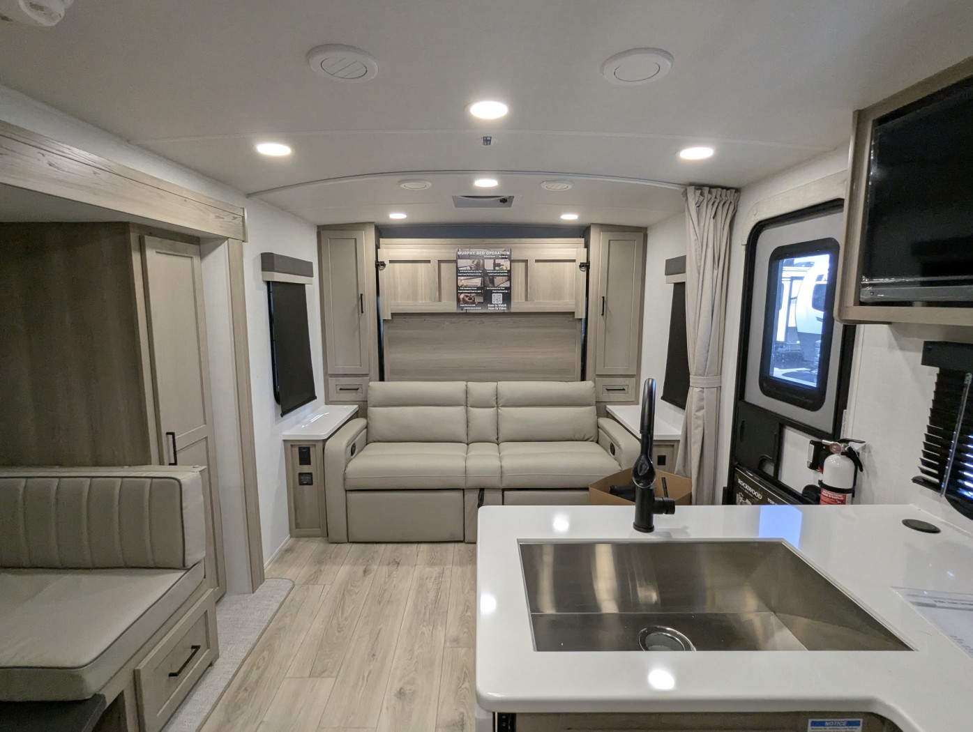 2026 Forest River Rockwood Mini Lite 2214S - Image 18