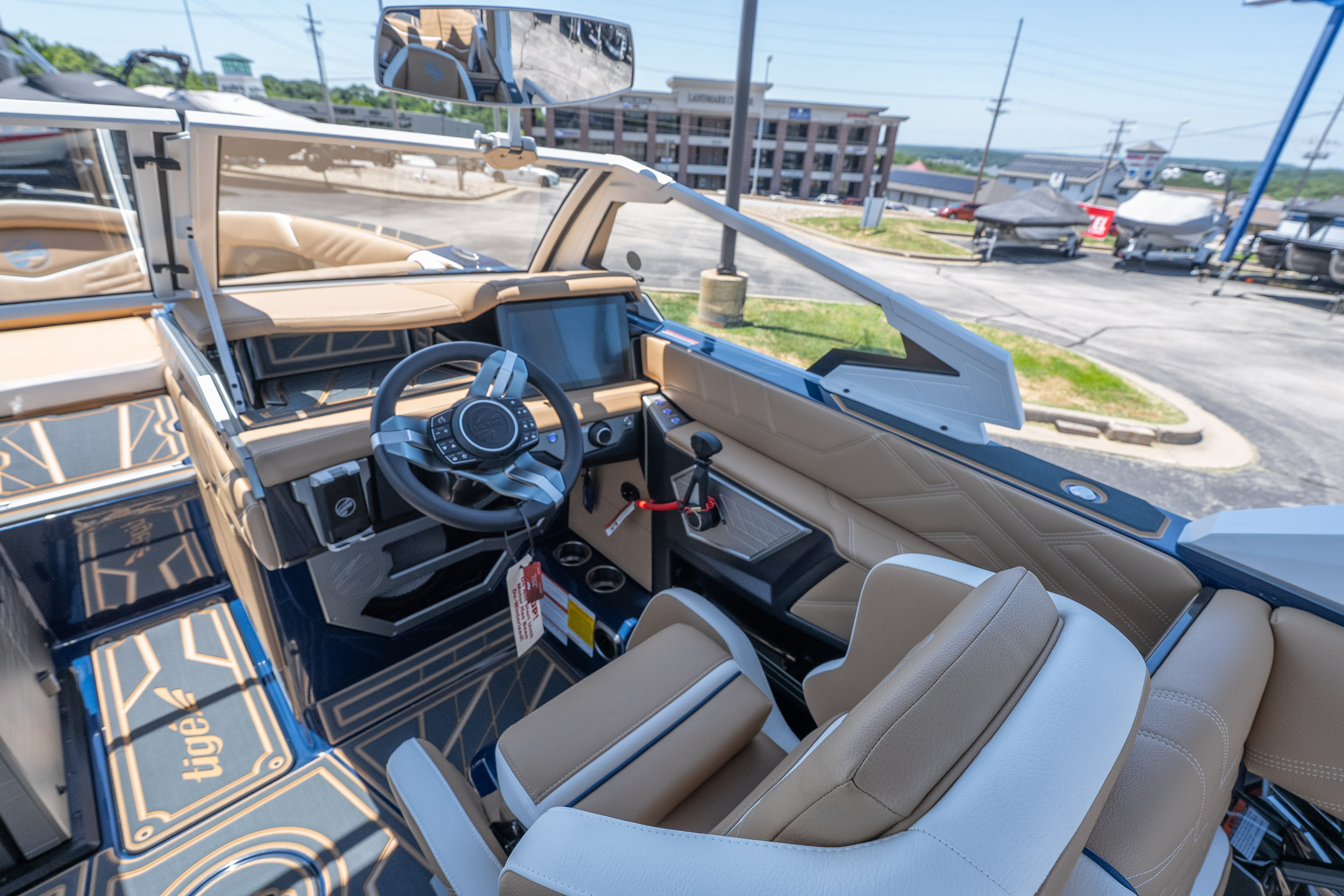 2026 Tigé Ultré 23ZX - Image 12