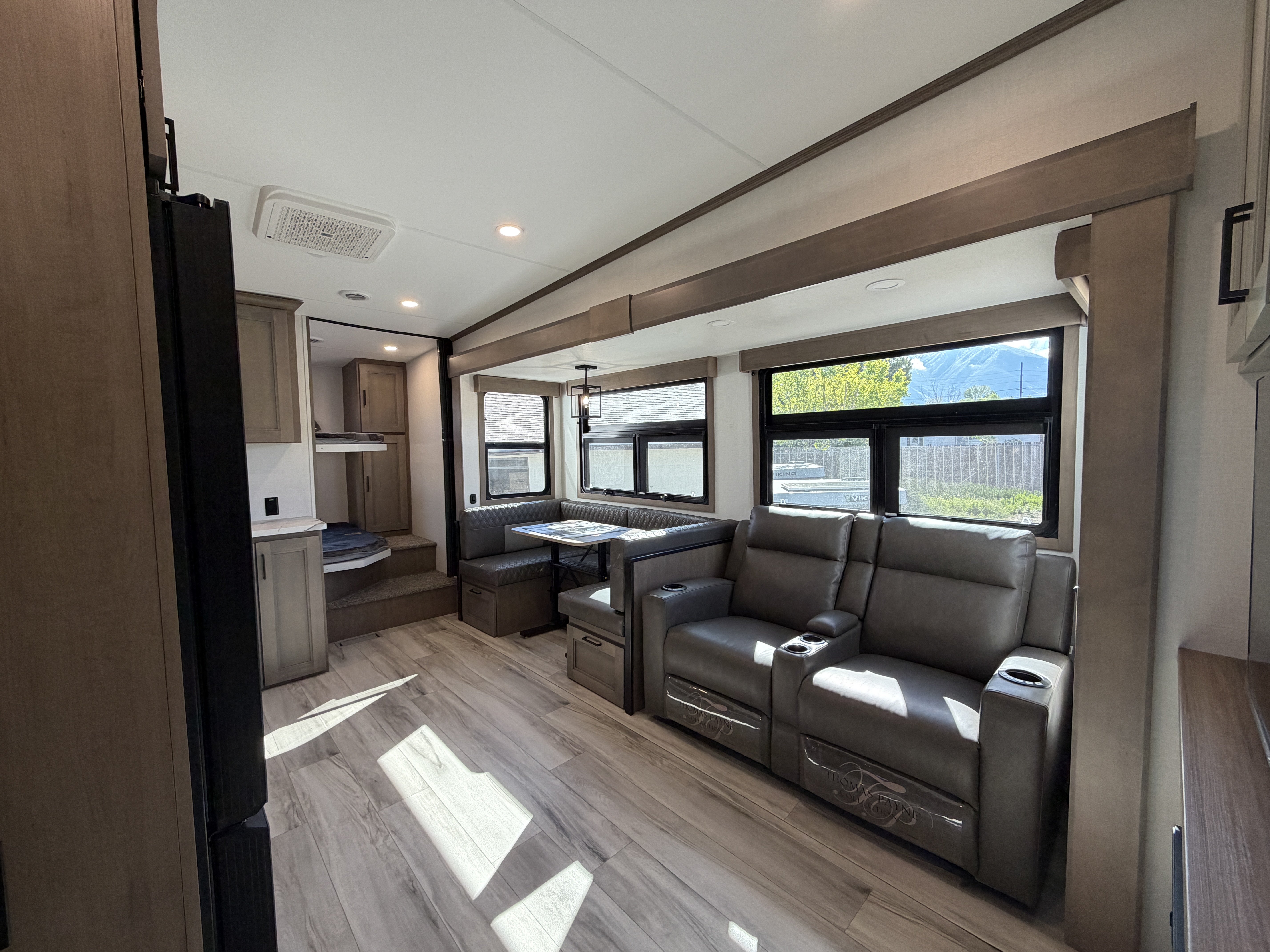 2026 KZ RV Durango Half-Ton D286BHD - Image 15