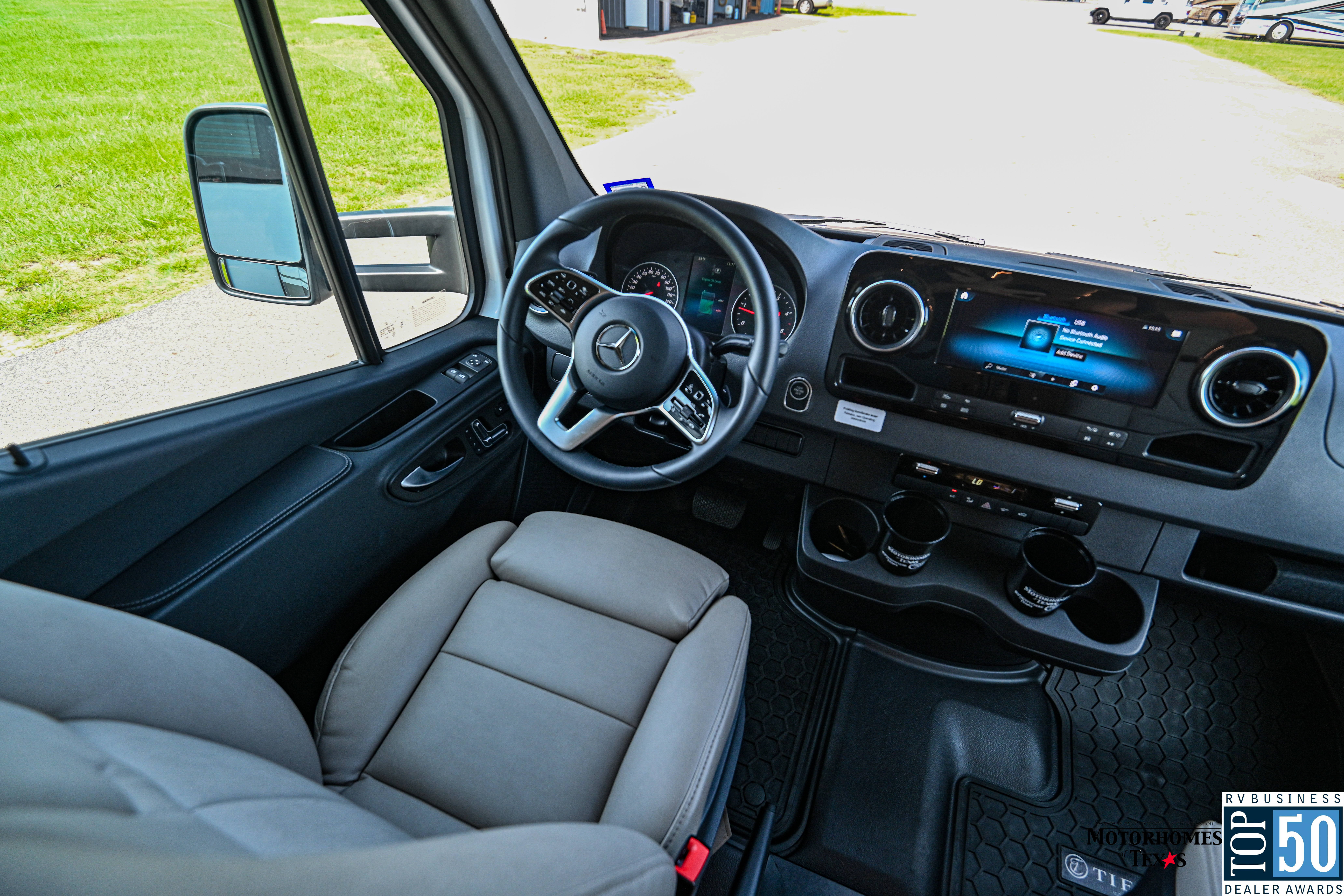 2026 Tiffin Wayfarer 25 XRW - interior 10