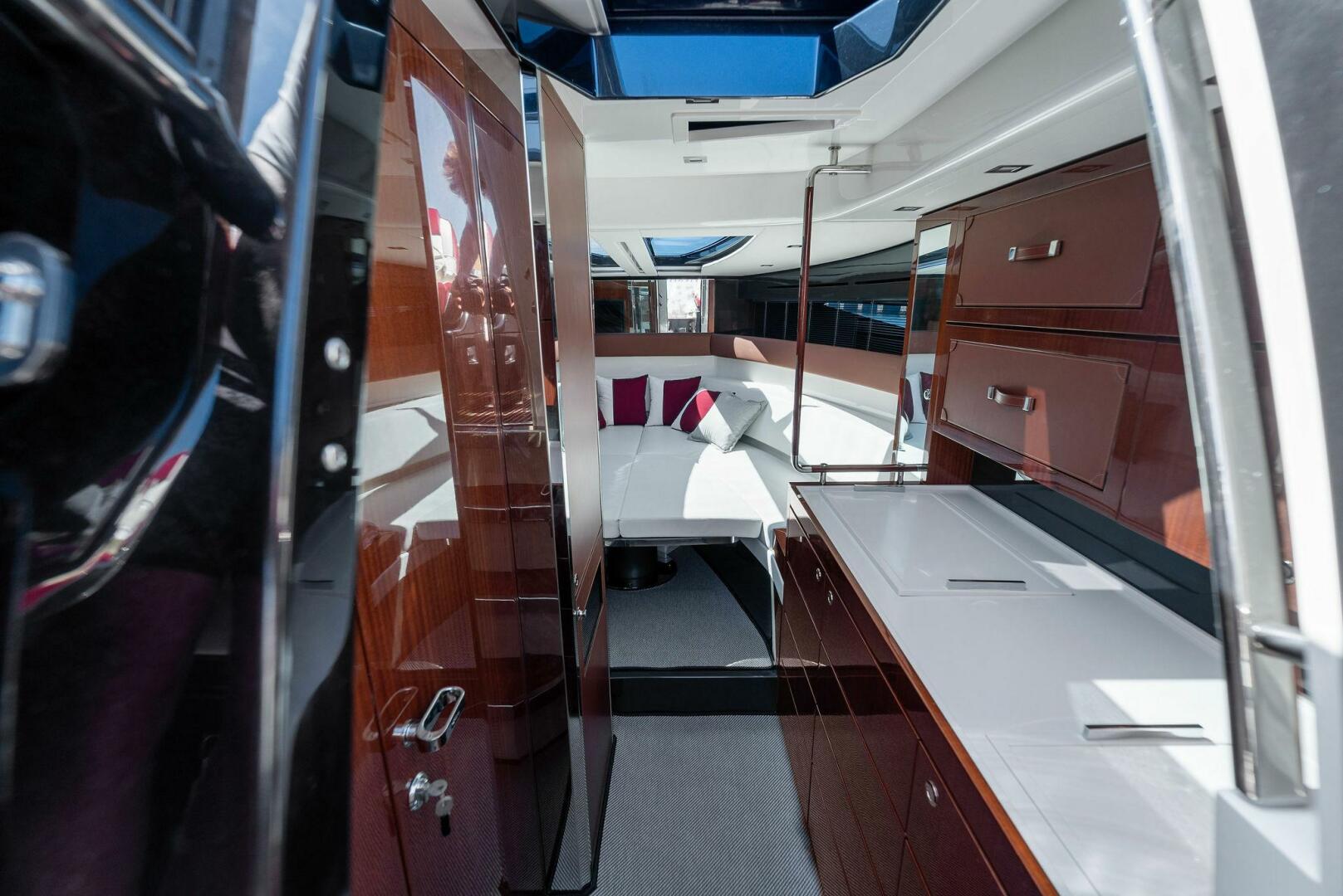 2022 Riva Rivamare - Image 15