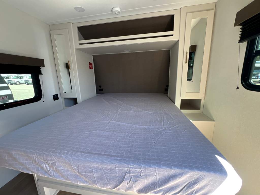 2026 GRAND DESIGN TRANSCEND 21RLX - Image 18
