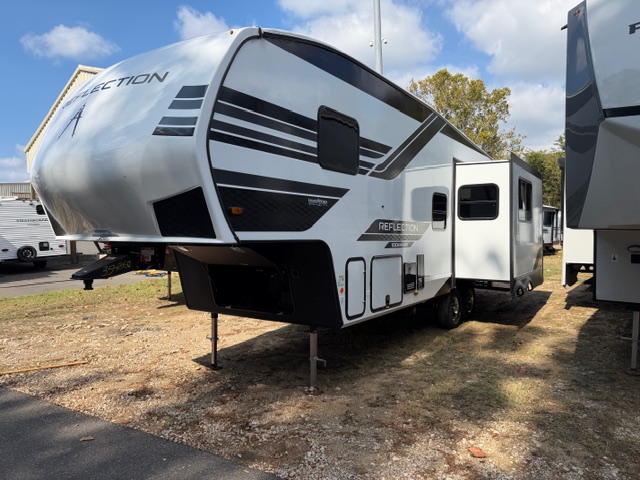 2026 Grand Design Reflection 100 Series 27BH - Image 3