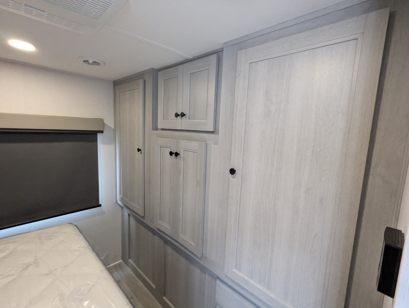 2027 Forest River Solera 32DSK - Image 37
