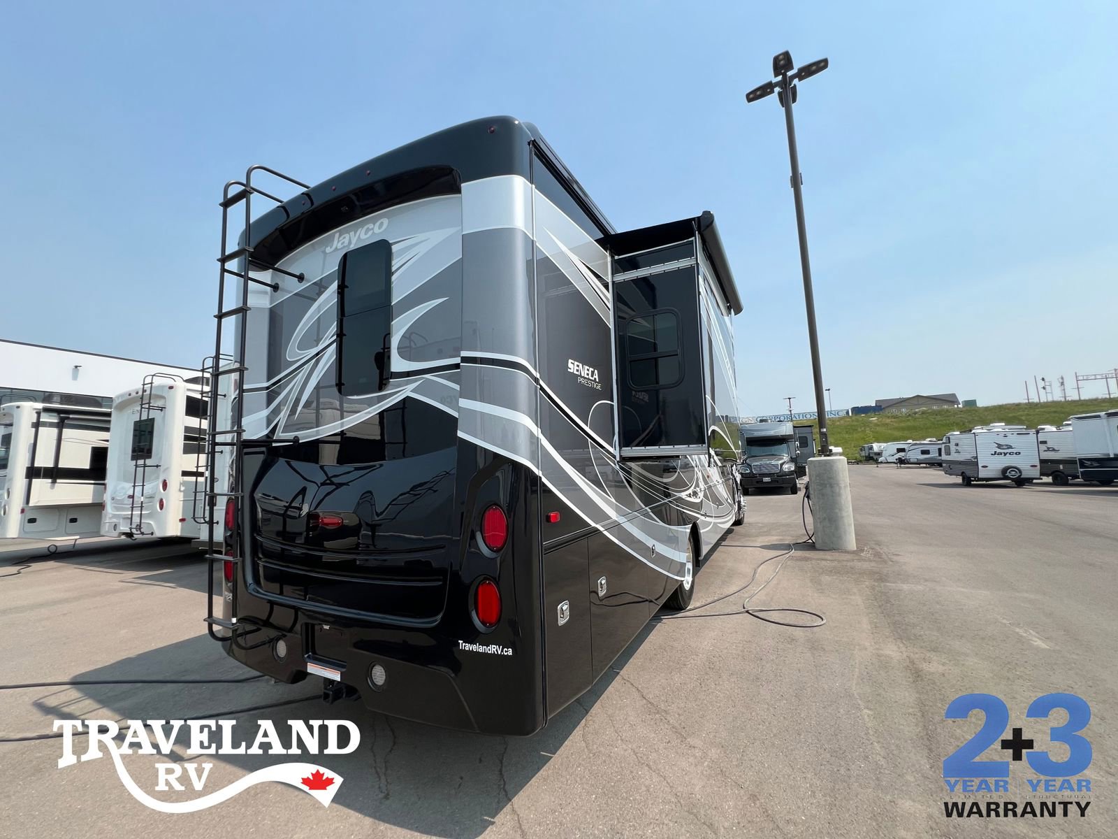 2025 Jayco Seneca Prestige 37K - Image 5
