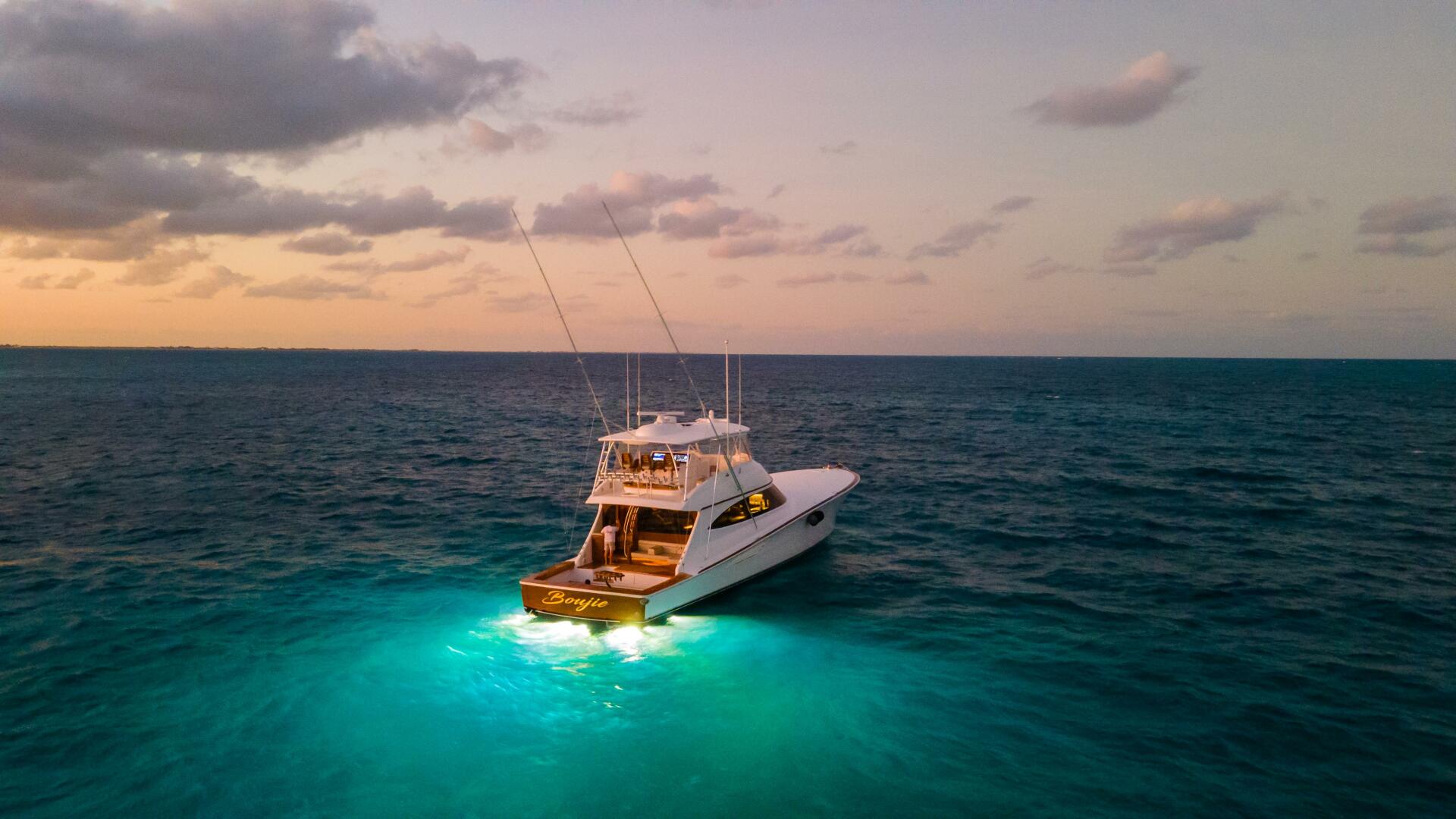 2025 Viking 82 Convertible - Image 85