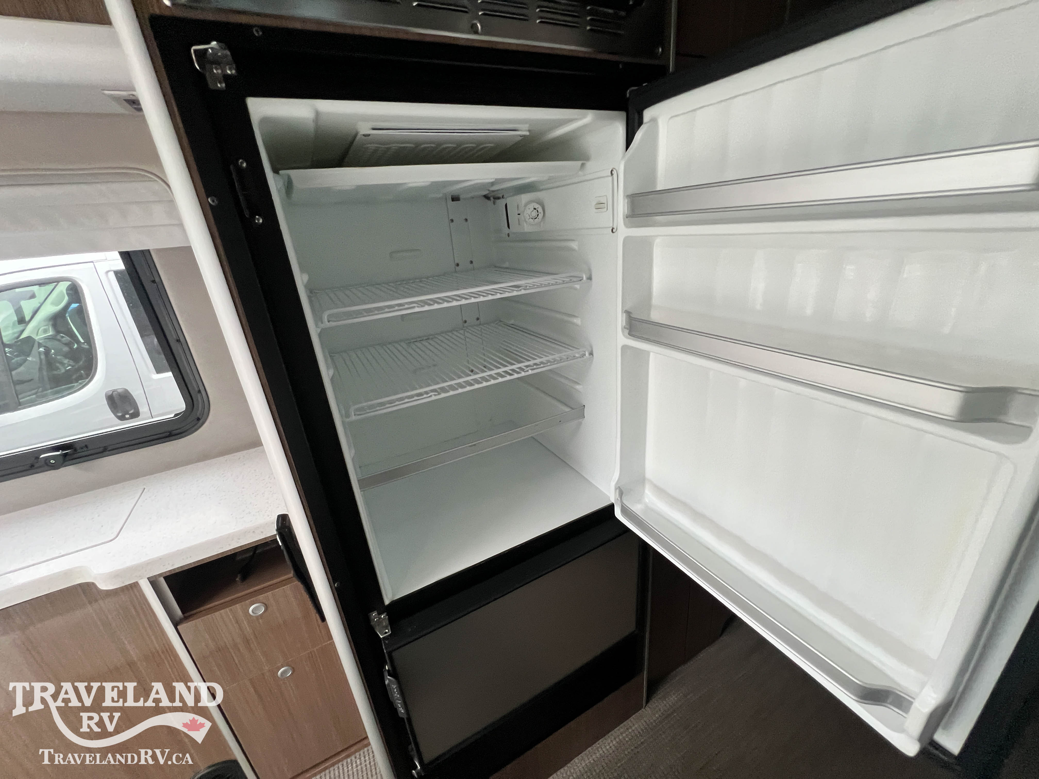 2019 Airstream Atlas Murphy Suite - Image 29