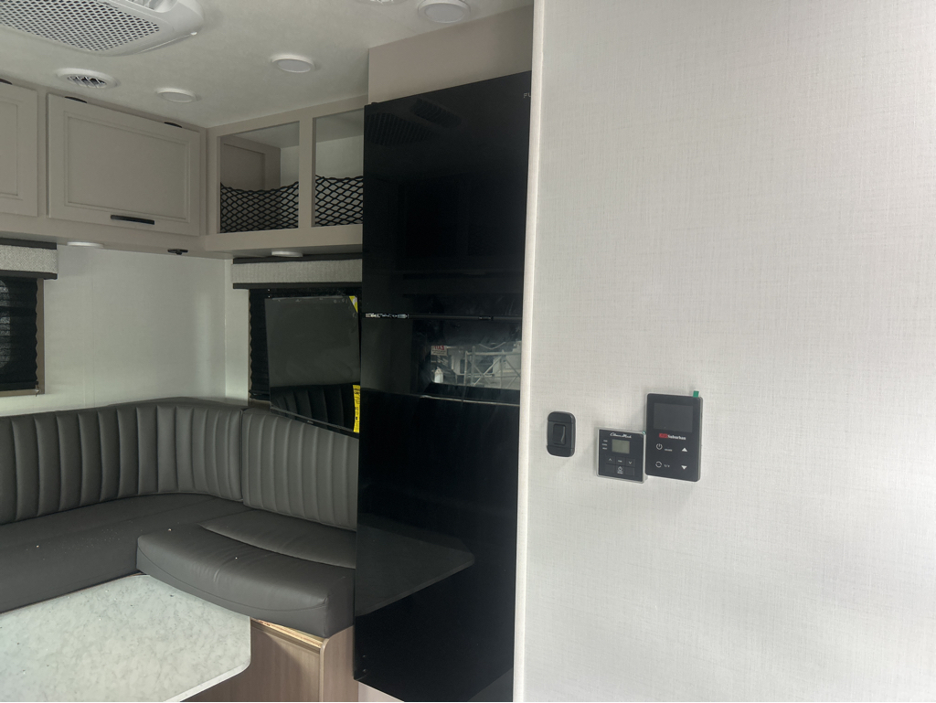 2027 ENTEGRA COACH ODYSSEY 20LF - Image 12