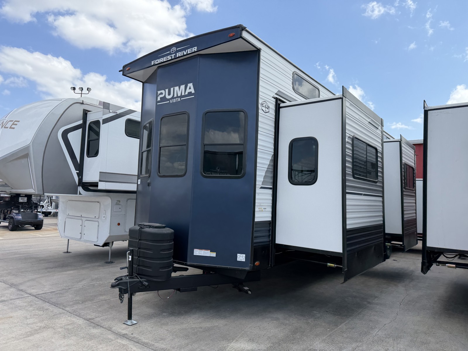 2026 PALOMINO 403LFT - Image 3