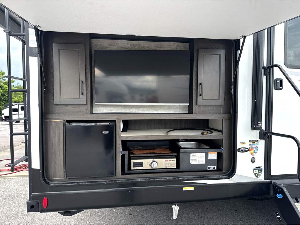 2025 VENTURE RV SPORTTREK 292VRB - Image 5