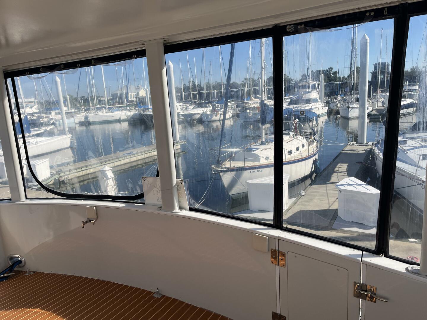 1995 Carver 440 Aft Cabin - Image 67