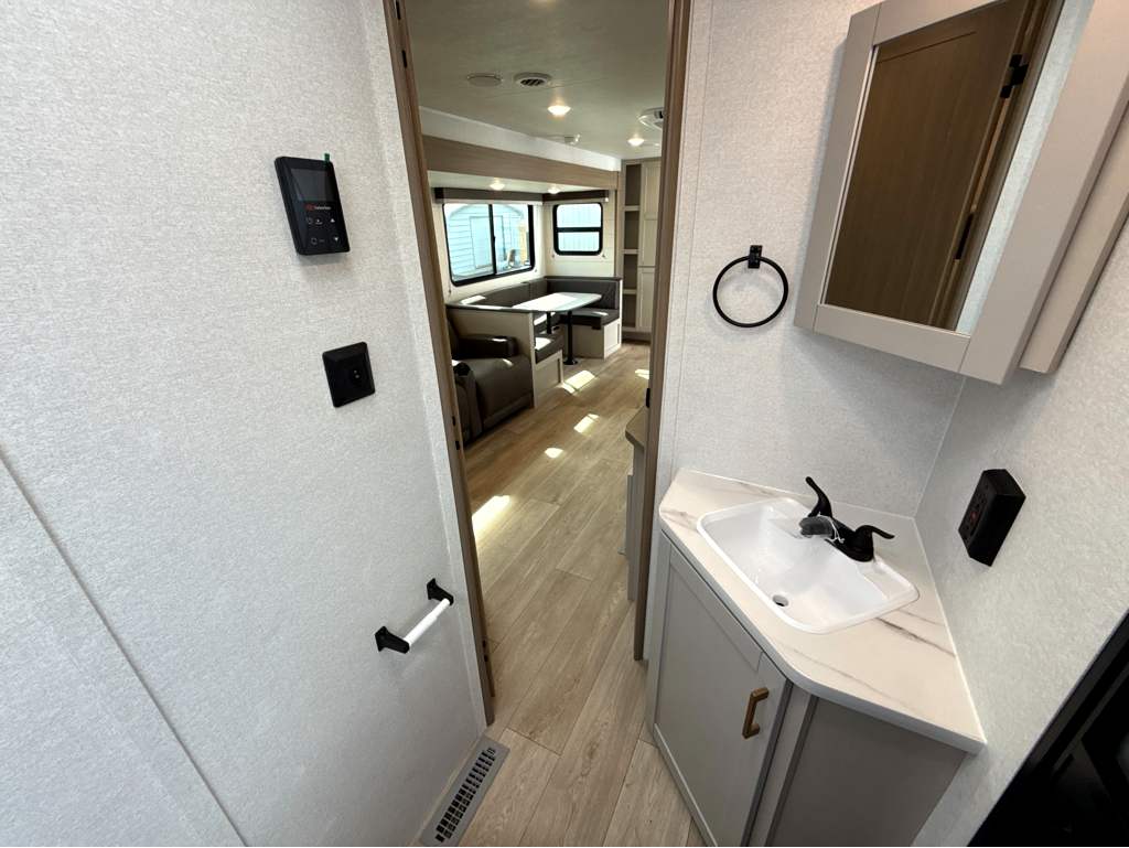 2027 JAYCO JAY FLIGHT 280BHS - Image 24