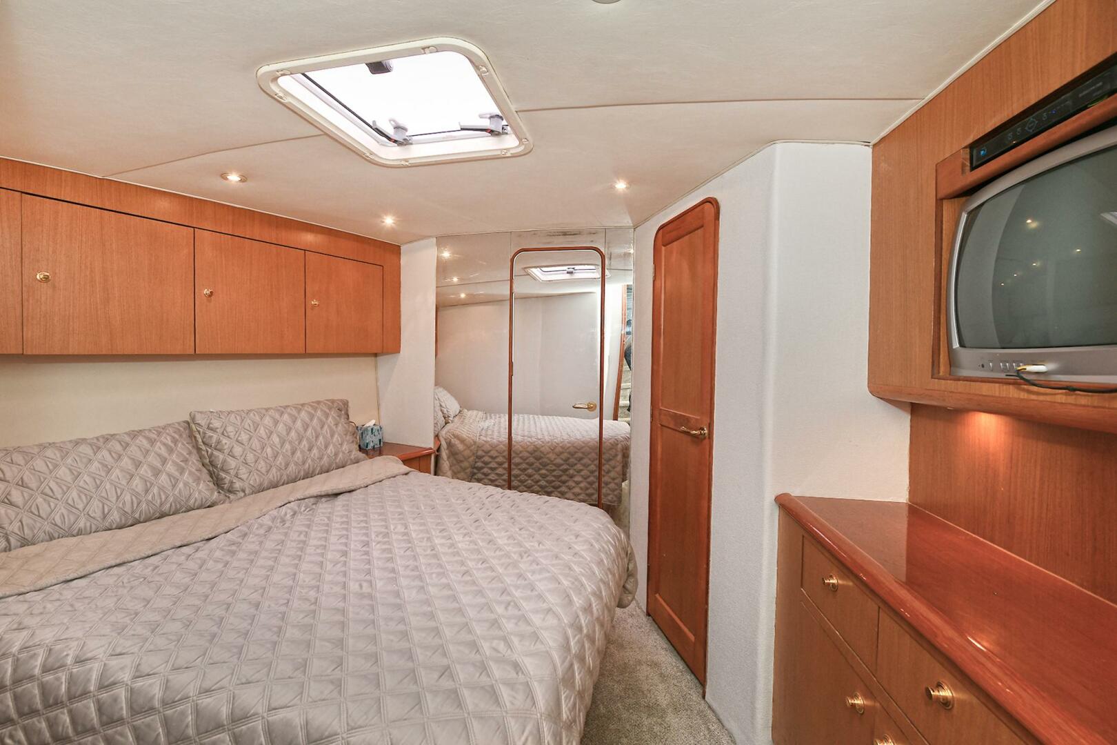 2001 Ocean Yachts 52 Super Sport - Image 41