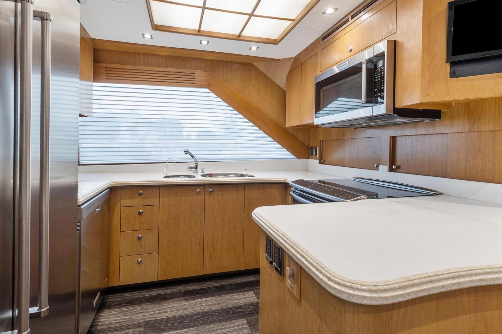 1998 Hatteras 82 Convertible - Image 36
