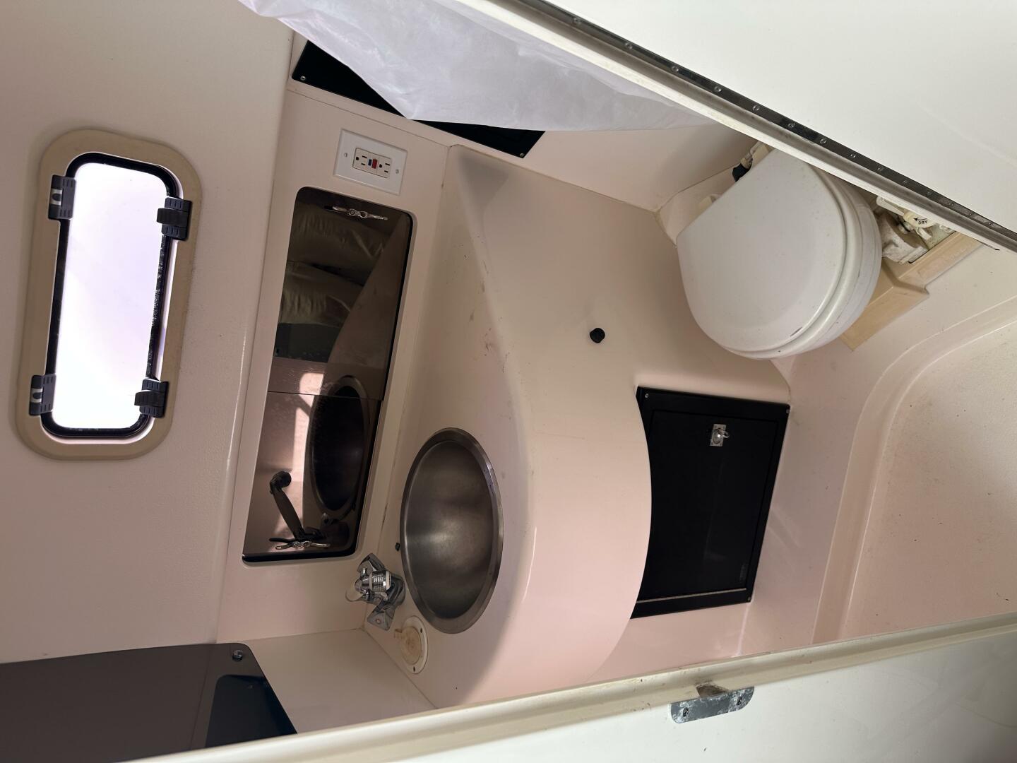 1994 Intrepid 376 Walkaround - Image 70