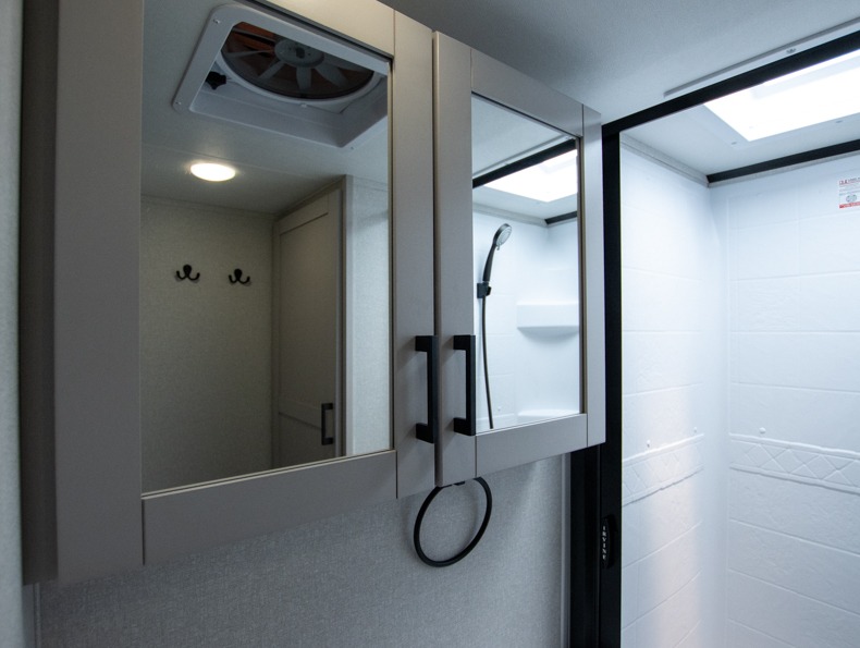 2026 Jayco Jay Feather 29QBH - Image 22