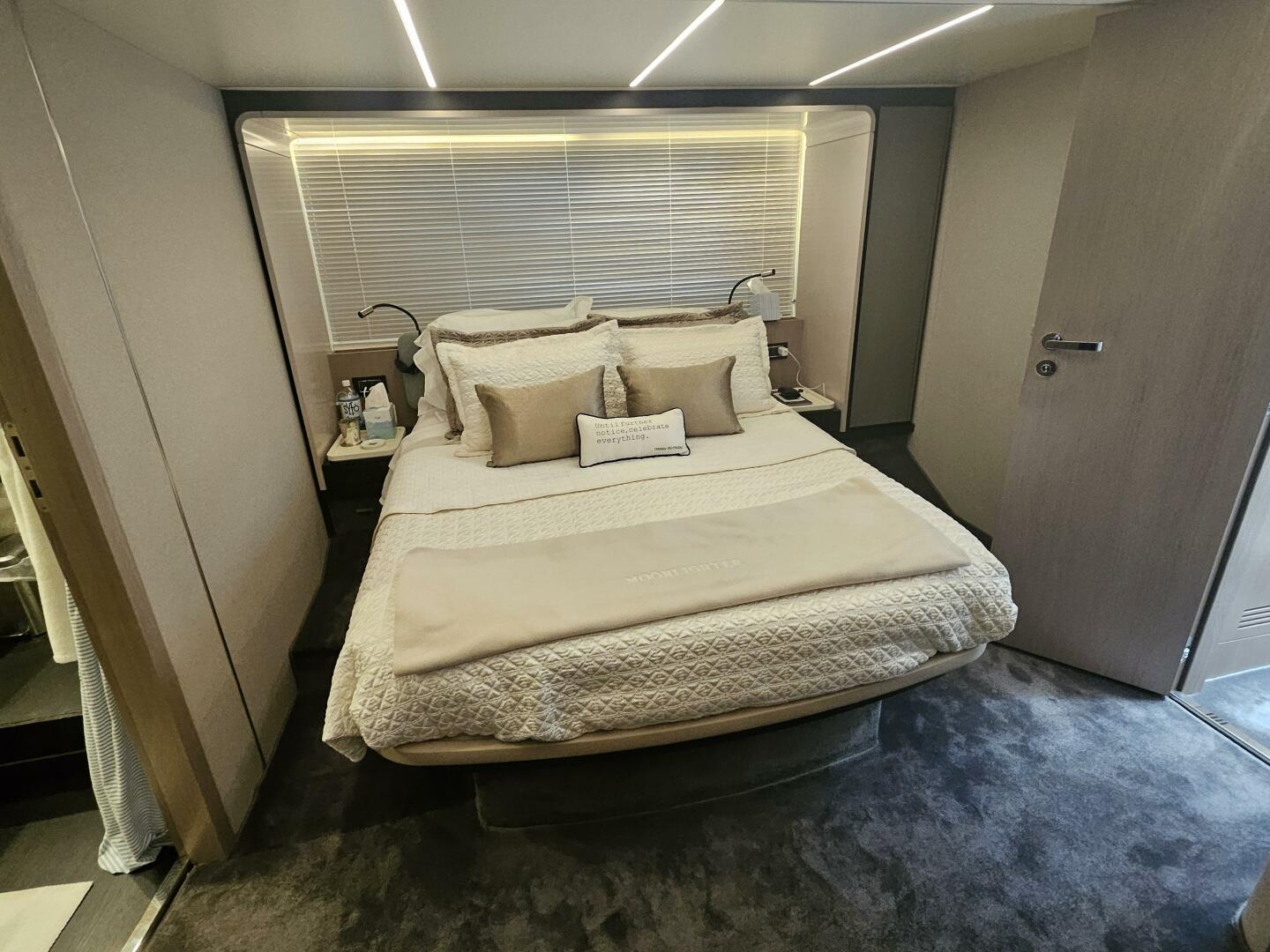 2022 Azimut 66 - Image 57